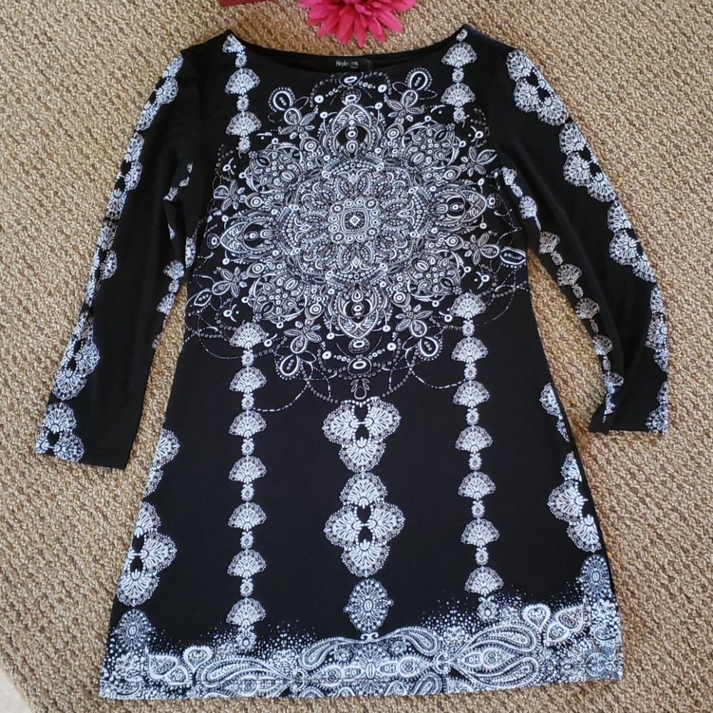 Graphic tunic